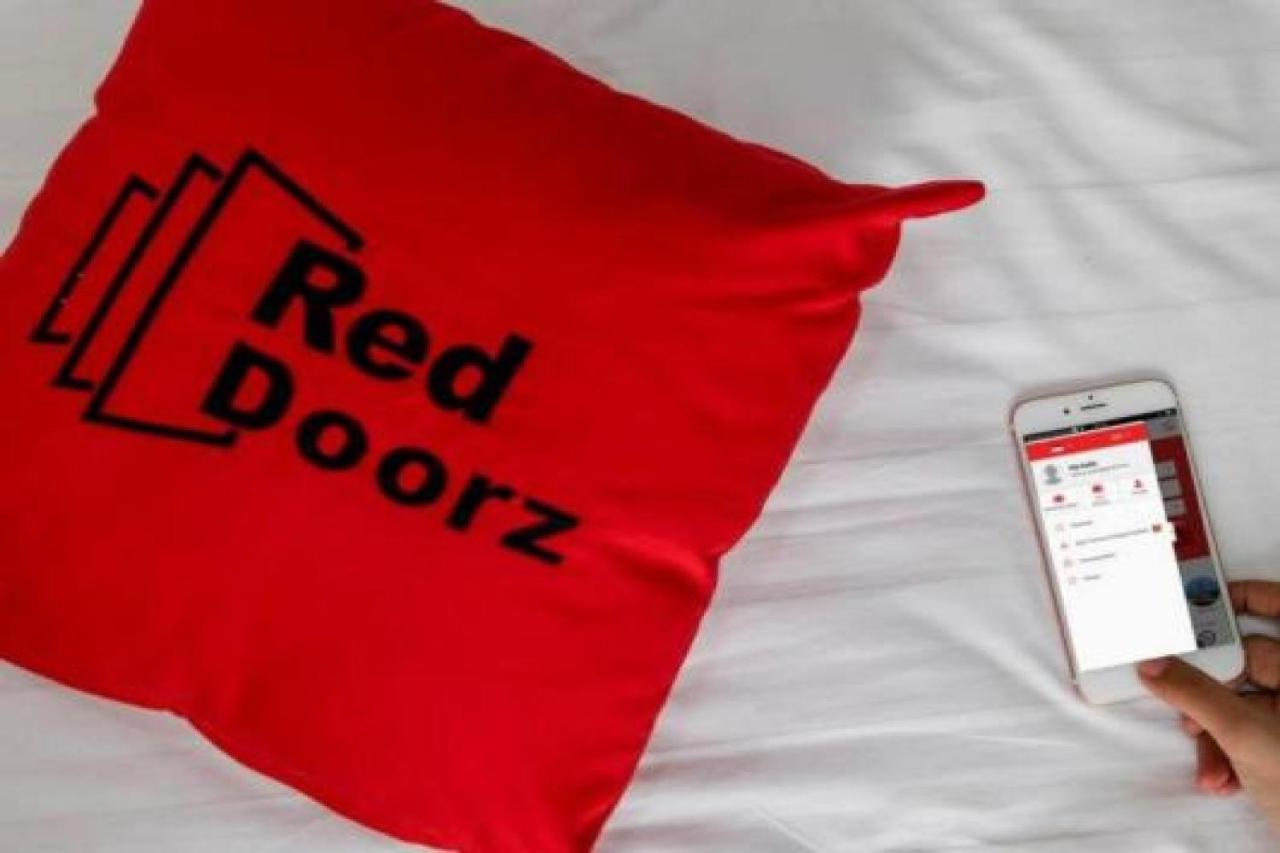 Reddoorz @ Graha Cemerlang Maros Kallikalli Exterior foto
